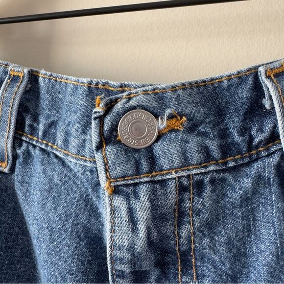 Vintage Levi's 560 Blue Jean Shorts Relaxed Fit 90s zip Button red tab denim 36 - Picture 8 of 14